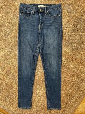 Levi’s 312 Shaping Skinny Dark Wash Denim Jeans Size 29